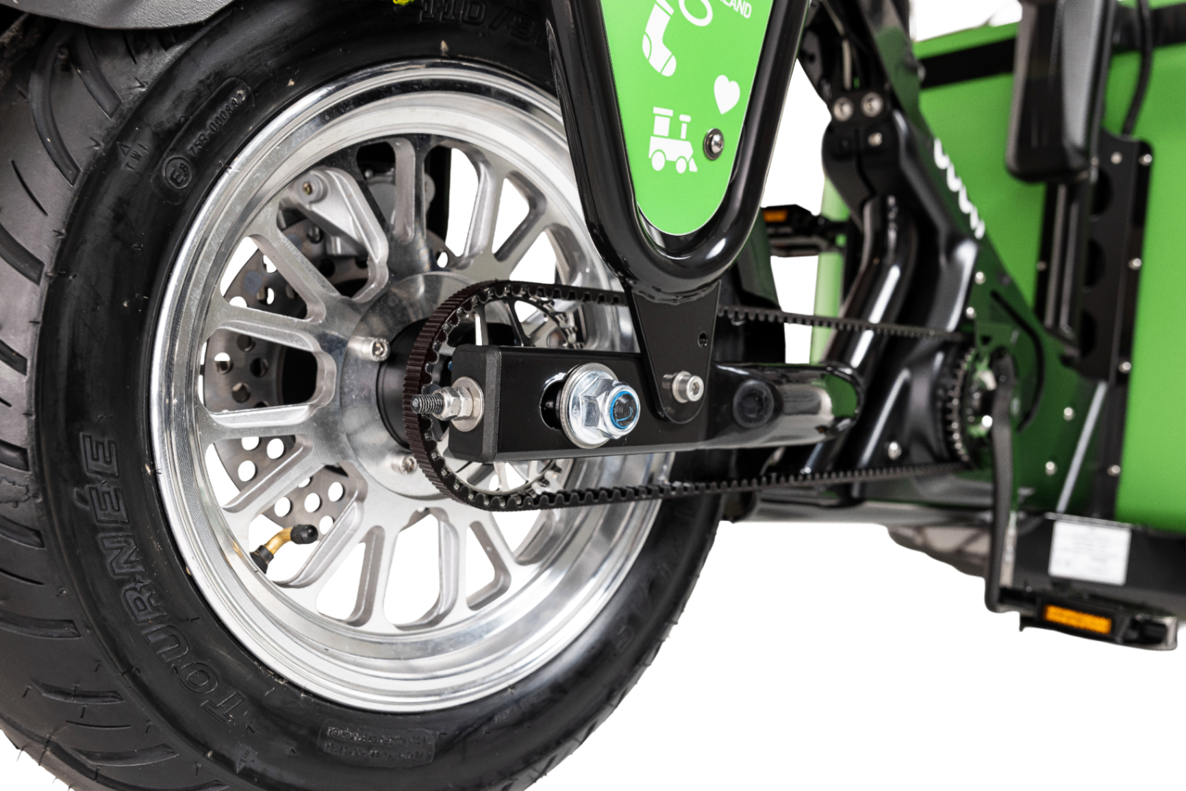 Tandriemaandrijving en aluminium velg